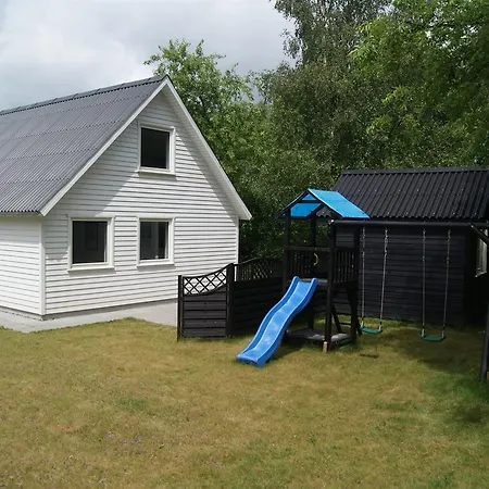 Three-bedroom Holiday In בית נופש גיב